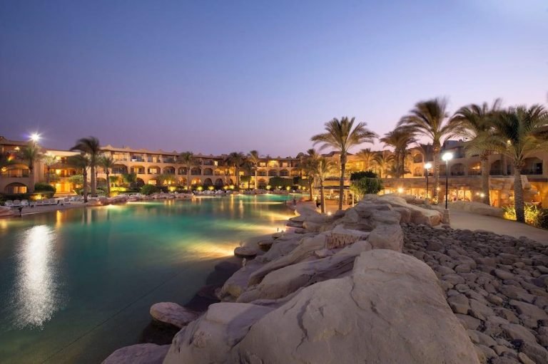 أحصل على فيلا بقرية ستيلا دي ماري العين السخنة بمساحة 420 متراً